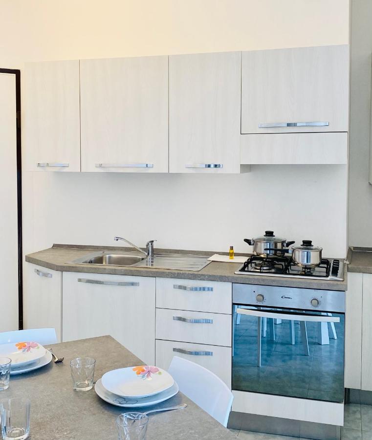 Margherita 8 Apartment - Ground Floor Римини Экстерьер фото