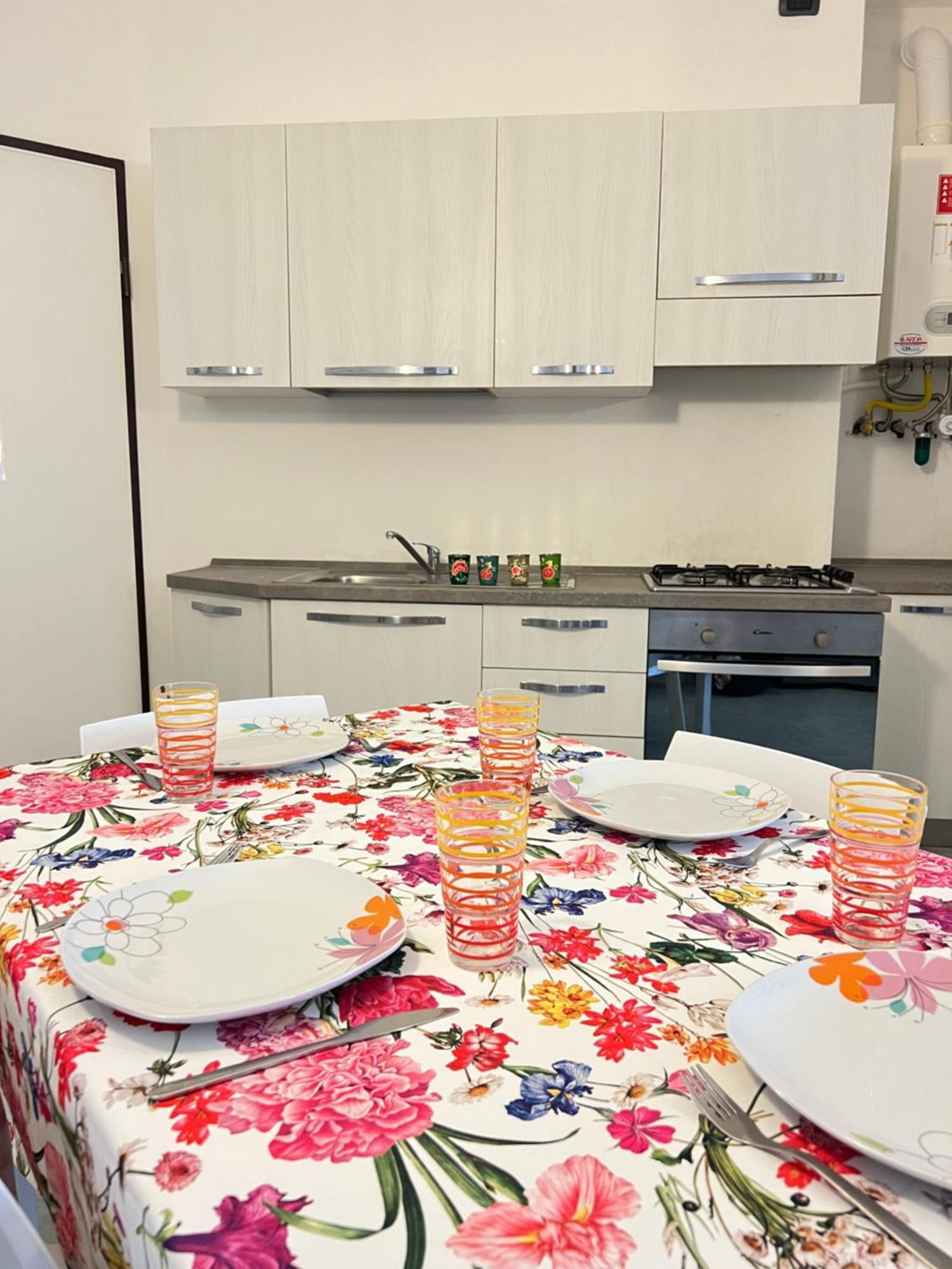Margherita 8 Apartment - Ground Floor Римини Экстерьер фото